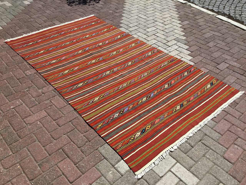 Vintage turkkilainen Kilim Ocho 150cm x 269cm käsinkudottu matto