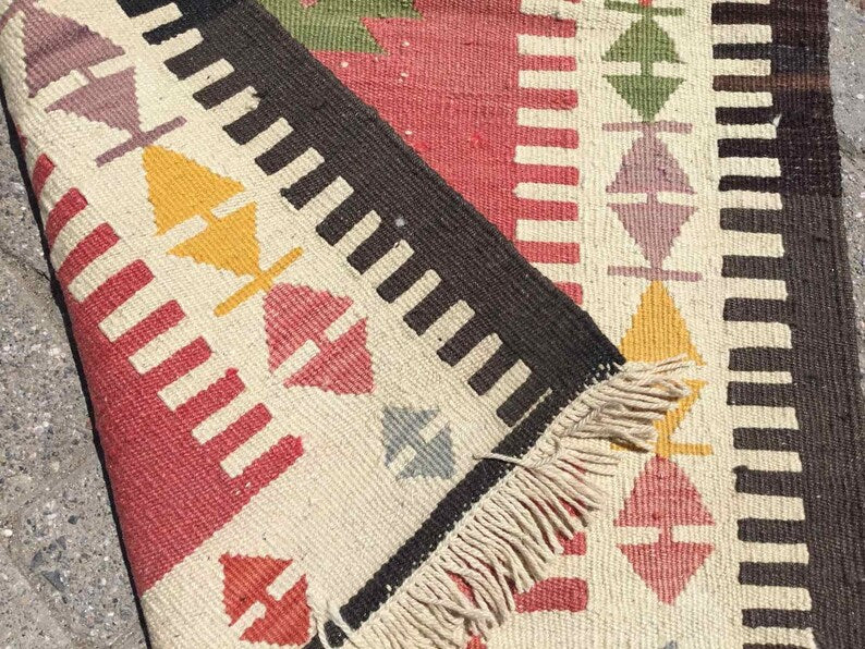 Vintage Turkish Kilim Rug 109cm x 79cm #221