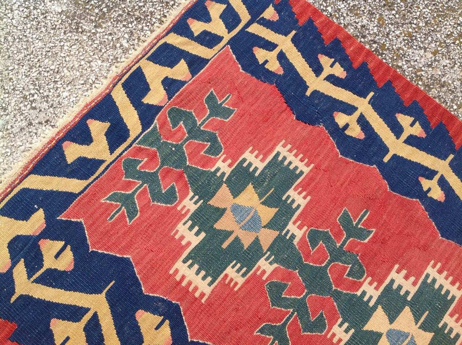 Vintage turkkilainen Kilim matto 109cm x 87cm käsinkudottua villaa