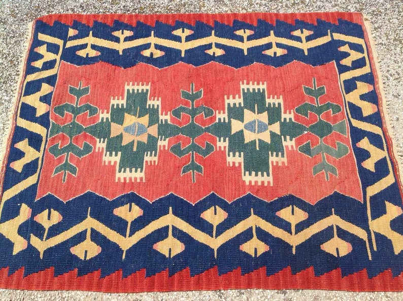 Vintage turkkilainen Kilim matto 109cm x 87cm käsinkudottua villaa