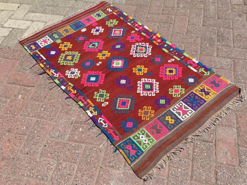 Vintage Turkish Kilim Rug 122cm x 72cm Handmade Artisan Piece