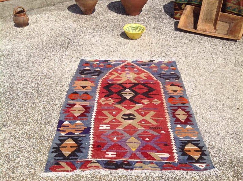 Tappeto Kilim turco vintage 122 cm x 97 cm in lana intrecciata a mano