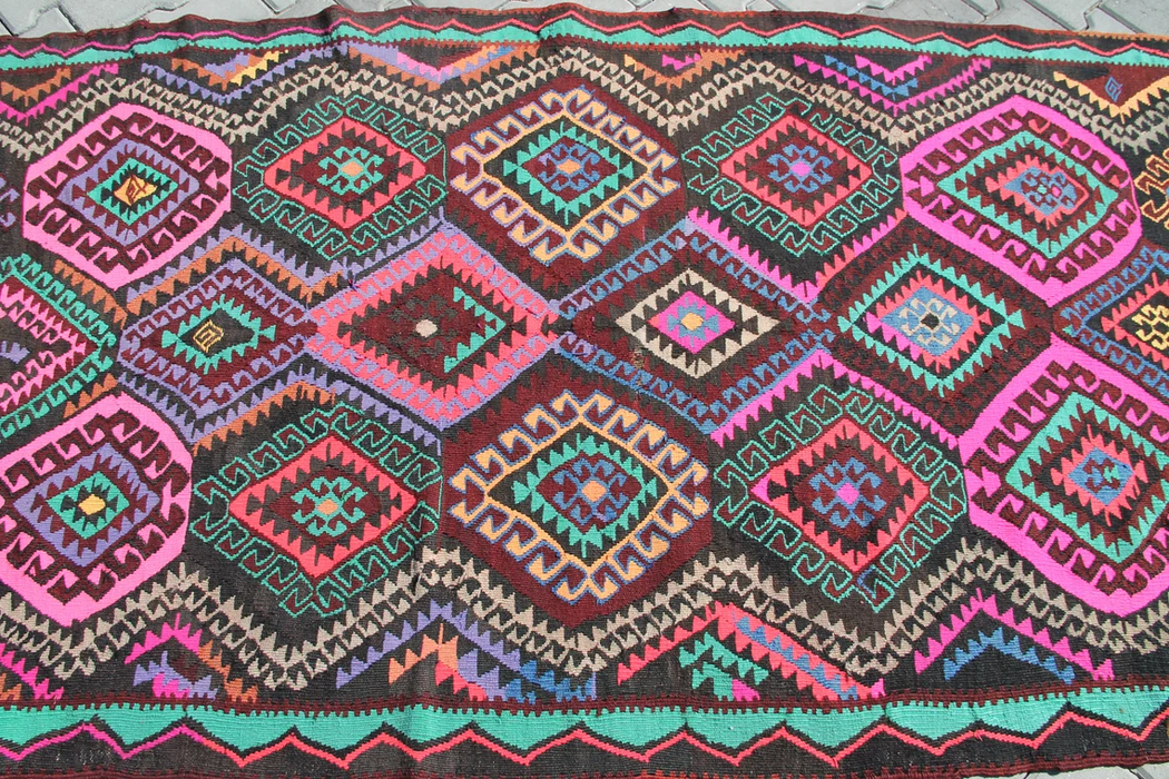 Vintage turkkilainen Kilim-matto 127cm x 269cm Käsinkudottu 634