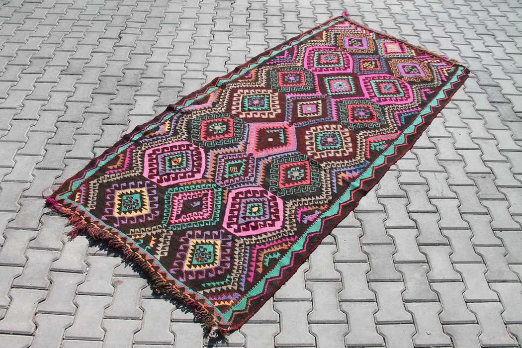 Vintage turkkilainen Kilim-matto 127cm x 269cm Käsinkudottu 634