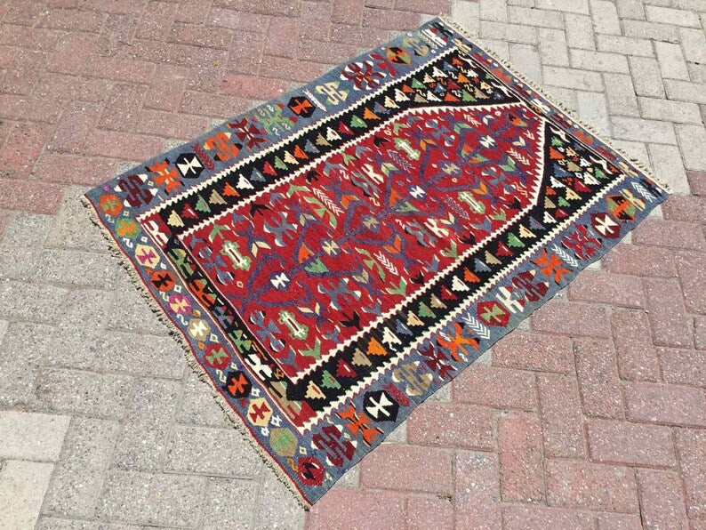 Vintage Turkish Kilim Rug 135cm x 97cm #218