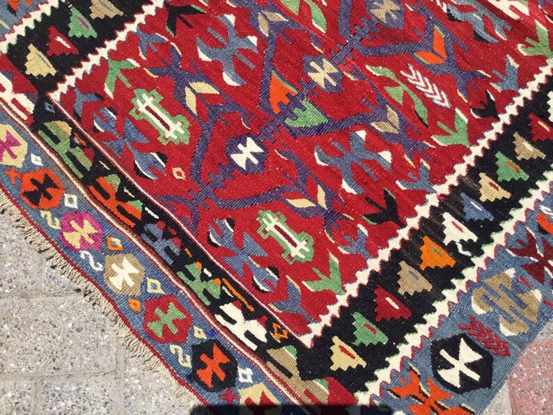 Vintage Turkish Kilim Rug 135cm x 97cm #218
