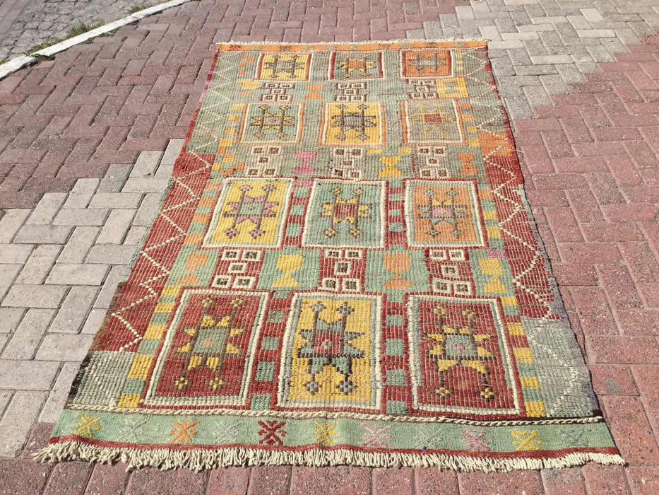 Vintage Turkish Kilim -matto 138cm x 239cm #648