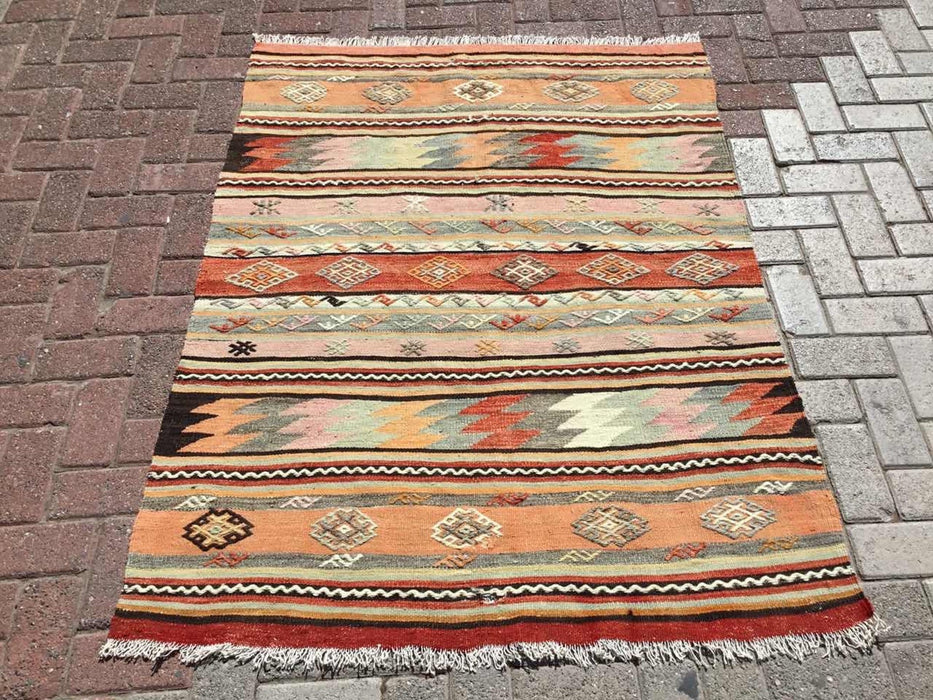Vintage Turkish Kilim Rug 157cm x 121cm 70 Years Old