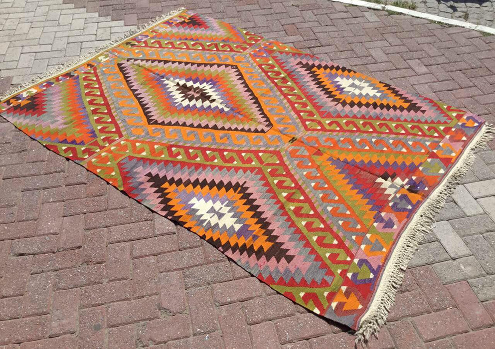 Vintage turkkilainen Kilim matto 168cm x 241cm käsinkudottu muotoilu