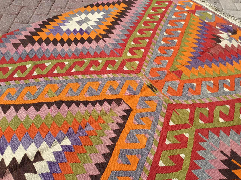 Vintage turkkilainen Kilim matto 168cm x 241cm käsinkudottu muotoilu