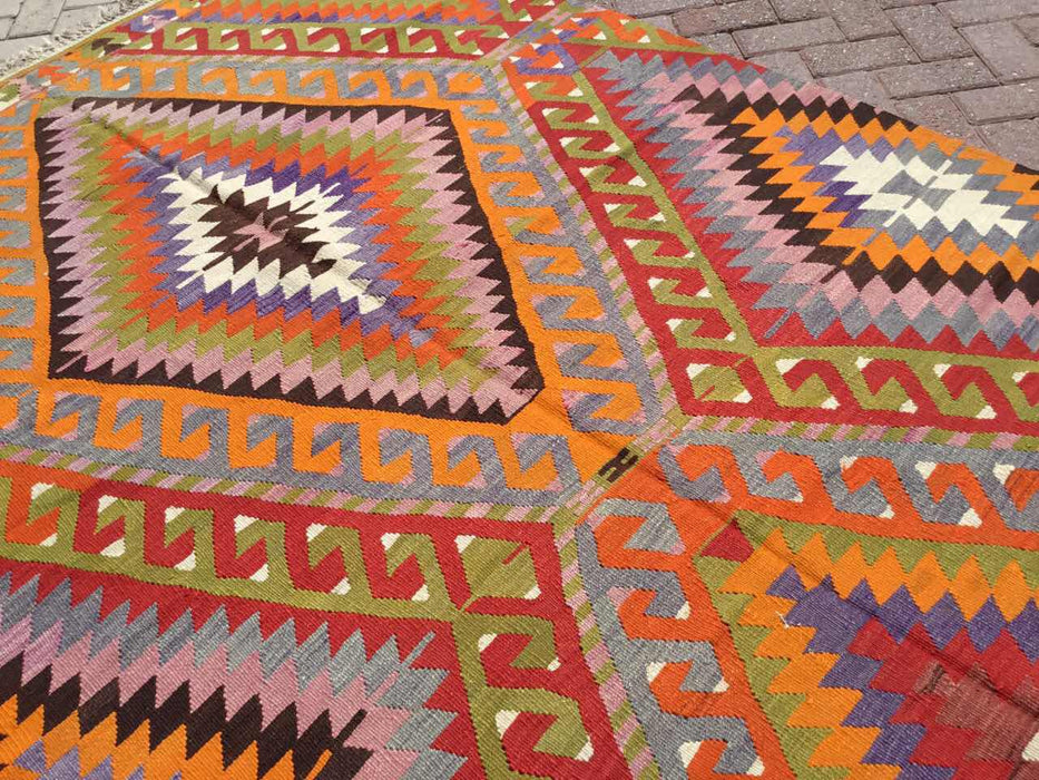 Vintage turkkilainen Kilim matto 168cm x 241cm käsinkudottu muotoilu