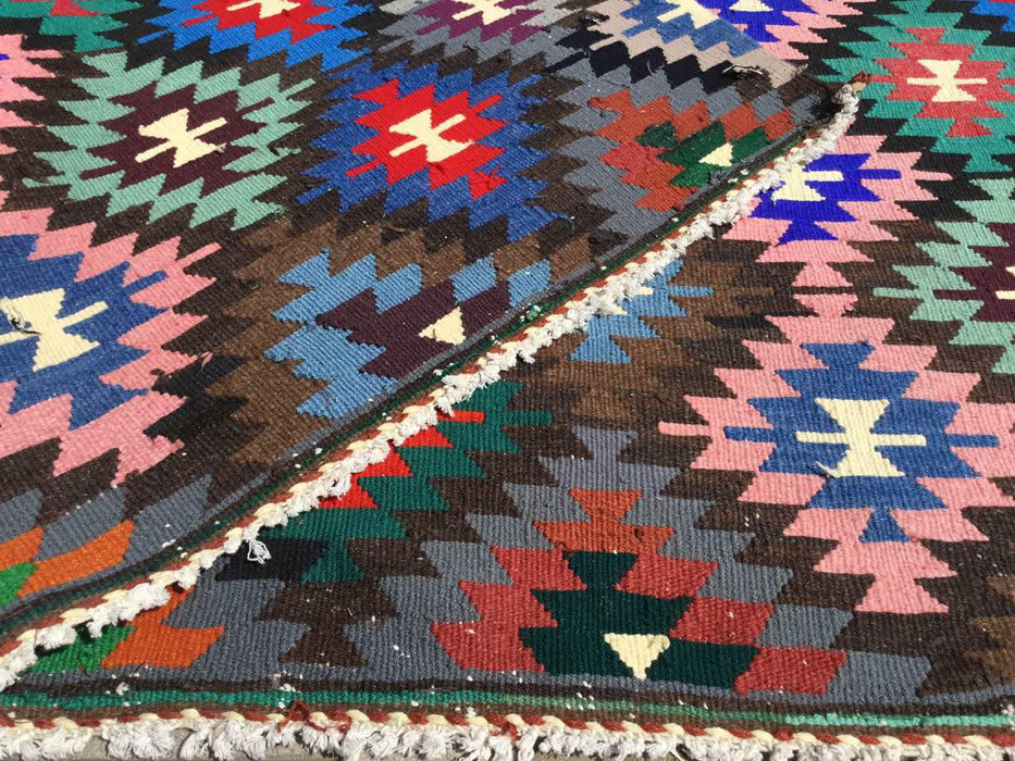 Vintage Turkish Kilim -matto 209cm x 292cm Käsinsolmittu