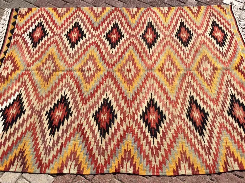 Vintage Turkish Kilim -matto 213cm x 154cm Käsintehty villa