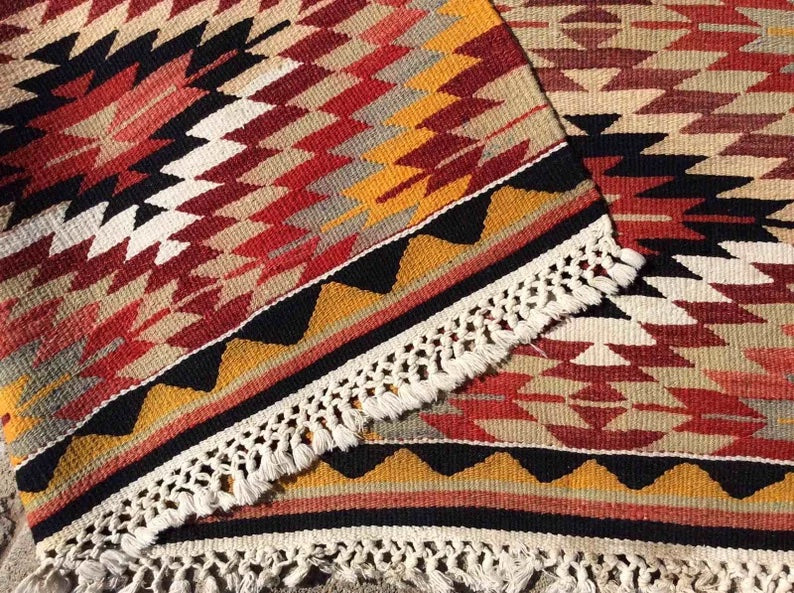 Vintage Turkish Kilim -matto 213cm x 154cm Käsintehty villa