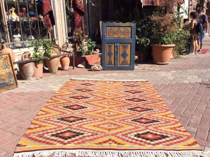 Vintage Turkish Kilim -matto 213cm x 154cm Käsintehty villa