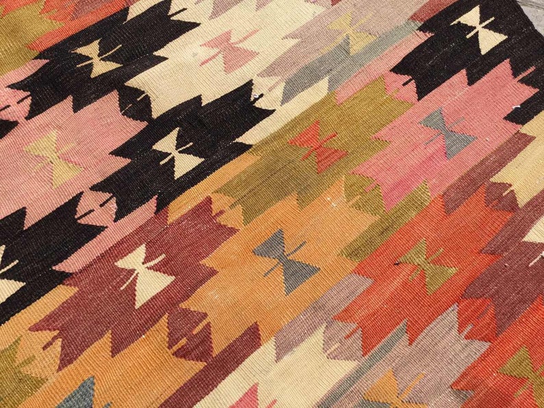 Vintage Turkish Kilim -matto 228cm x 160cm Käsintehty villa