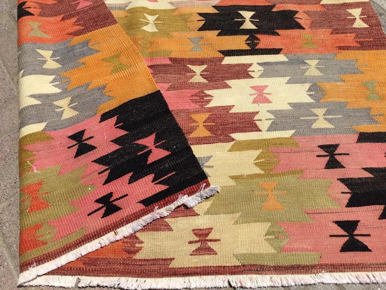 Vintage Turkish Kilim -matto 228cm x 160cm Käsintehty villa