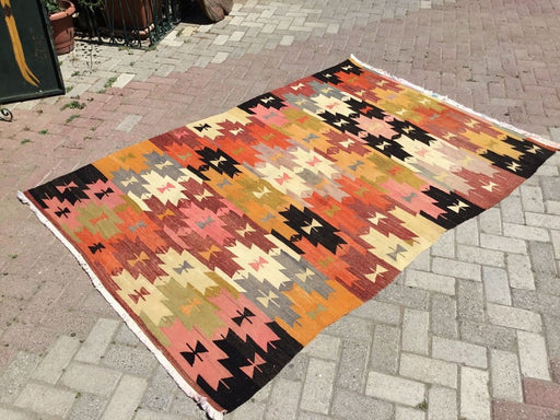 Vintage tyrkisk kilim teppe 228cm x 160 cm håndlaget ull