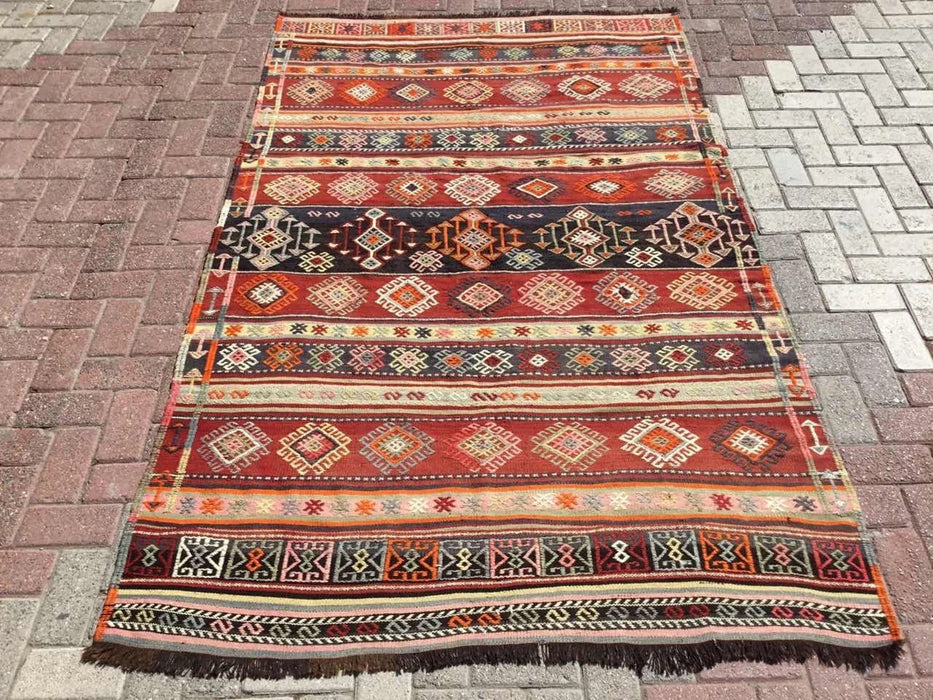 Vintage turkkilainen Kilim matto 238cm x 148cm käsinkudottua villaa