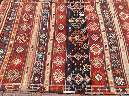 Vintage turkkilainen Kilim matto 238cm x 148cm käsinkudottua villaa