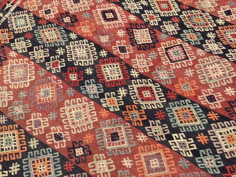 Vintage Turkish Kilim -matto 242cm x 154cm Toimitus maailmanlaajuisesti