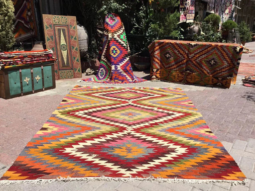 Vintage tyrkisk kilim teppe 243cm x 173 cm håndlaget ull