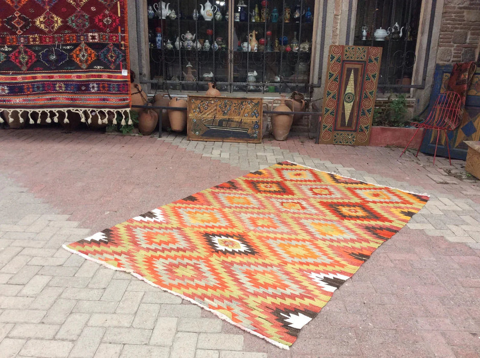 Vintage turkkilainen Kilim matto 250cm x 156cm käsinkudottua villaa