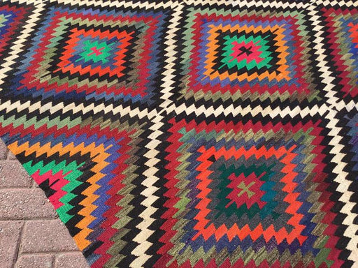 Vintage Turkish Kilim -matto 256 cm x 196 cm käsin kehrätty villa