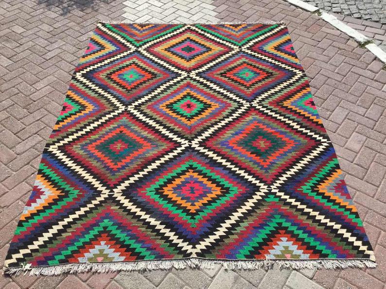 Vintage Turkish Kilim -matto 256 cm x 196 cm käsin kehrätty villa