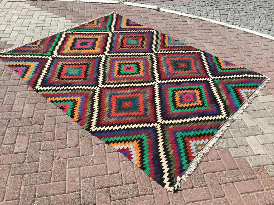 Vintage Turkish Kilim -matto 256 cm x 196 cm käsin kehrätty villa