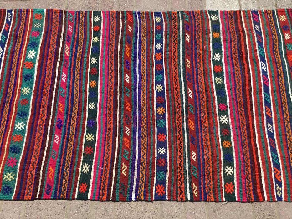 Vintage turkkilainen Kilim matto 256cm x 122cm villapuuvilla