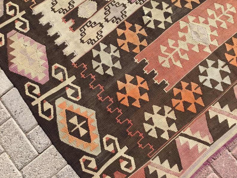 Tappeto Kilim turco vintage 262 cm x 156 cm in lana filata a mano