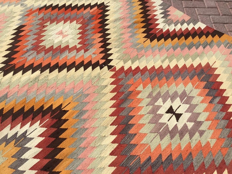 Vintage turkkilainen Kilim matto 269cm x 175cm käsinkudottua villaa