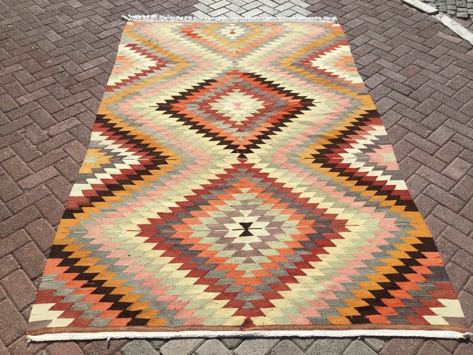 Vintage turkkilainen Kilim matto 269cm x 175cm käsinkudottua villaa