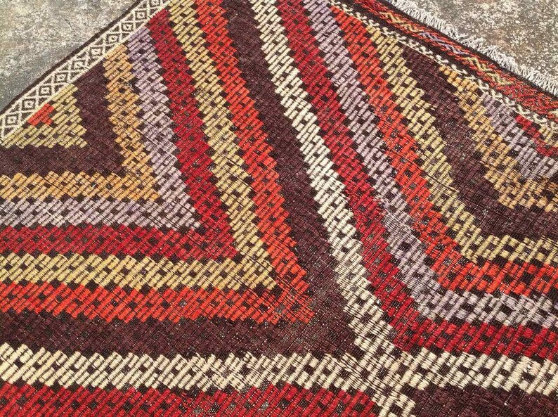 Vintage turkkilainen Kilim -matto 274cm x 183cm käsinkudottua villaa