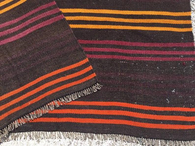 Vintage turkkilainen Kilim matto 277cm x 165cm villa 60 vuotta vanha