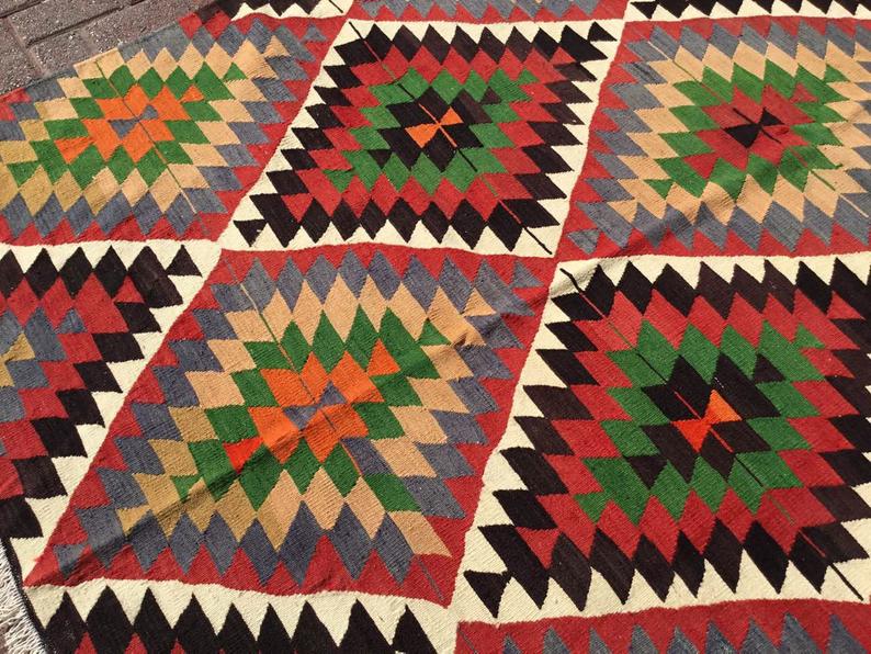 Vintage Turkish Kilim -matto 284cm x 172cm käsin kehrätty villa