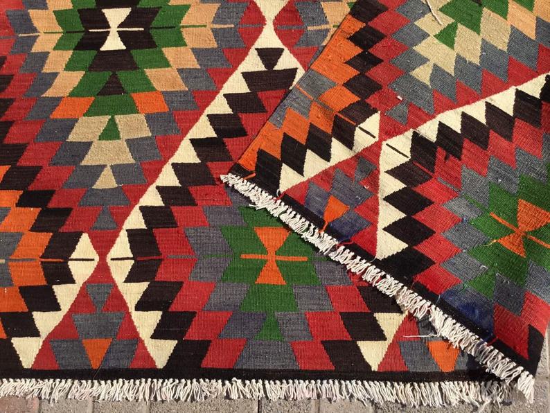 Vintage Turkish Kilim -matto 284cm x 172cm käsin kehrätty villa