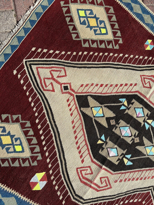 Vintage Turkish Kilim -matto 302cm x 134cm käsinkudottua villaa