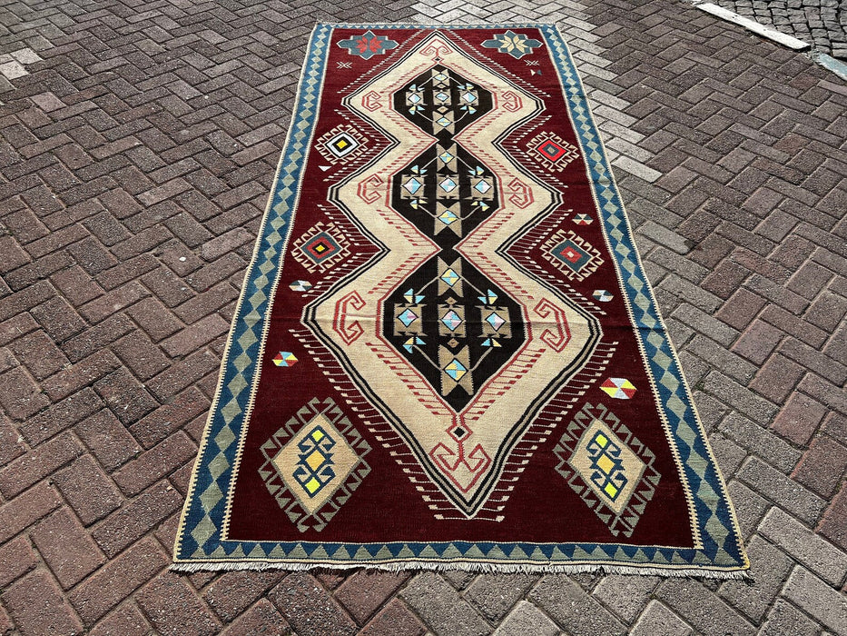 Vintage Turkish Kilim -matto 302cm x 134cm käsinkudottua villaa