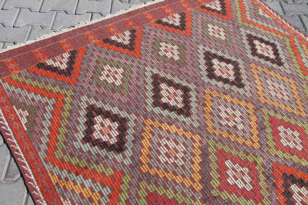 Vintage Turkish Kilim -matto 319cm x 172cm luonnonvillaa