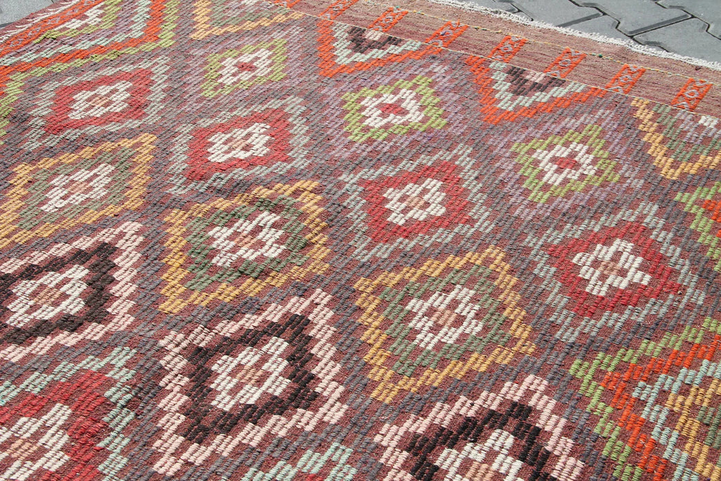 Vintage Turkish Kilim -matto 319cm x 172cm luonnonvillaa