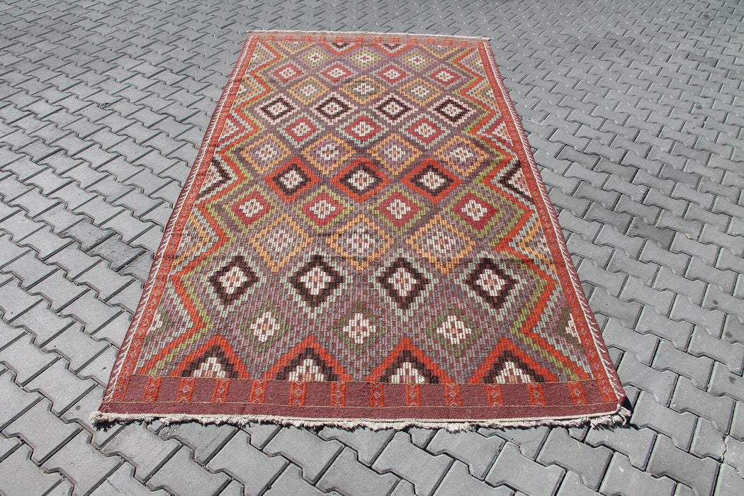 Vintage Turkish Kilim -matto 319cm x 172cm luonnonvillaa