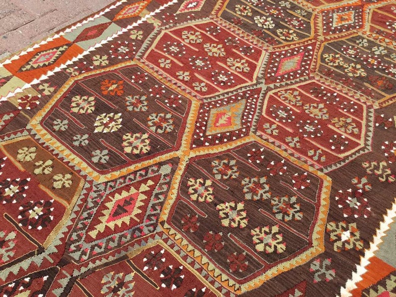 Vintage Turkish Kilim -matto 358cm x 163cm käsin kehrätty villa