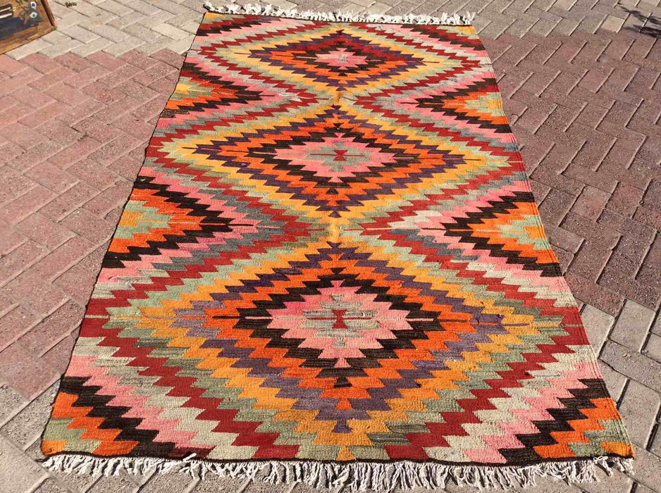 Vintage turkkilainen Kilim -matto Cece 150cm x 221cm