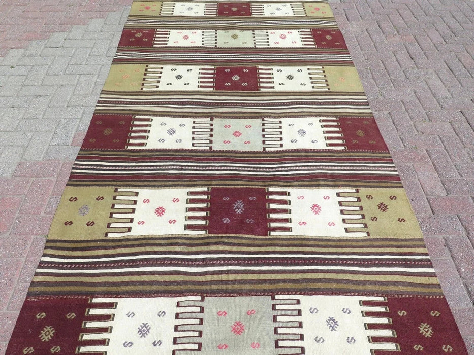 Vintage turkkilainen Kilim Runner 144cm x 288cm 60 vuotta vanha