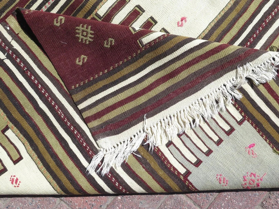 Vintage turkkilainen Kilim Runner 144cm x 288cm 60 vuotta vanha