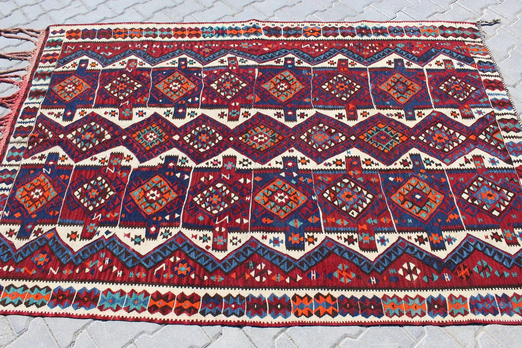 Vintage turkkilainen Kilim Runner 229cm x 156cm #372