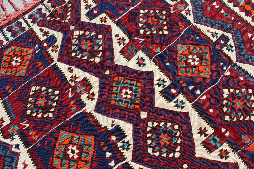 Vintage turkkilainen Kilim Runner 229cm x 156cm #372