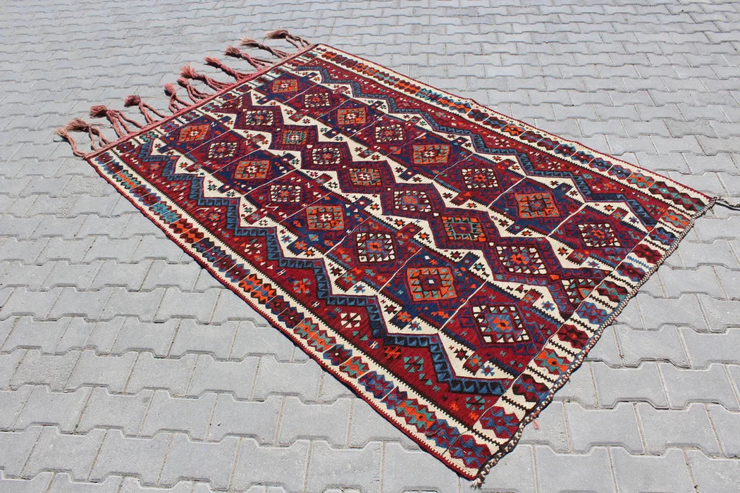 Vintage turkkilainen Kilim Runner 229cm x 156cm #372